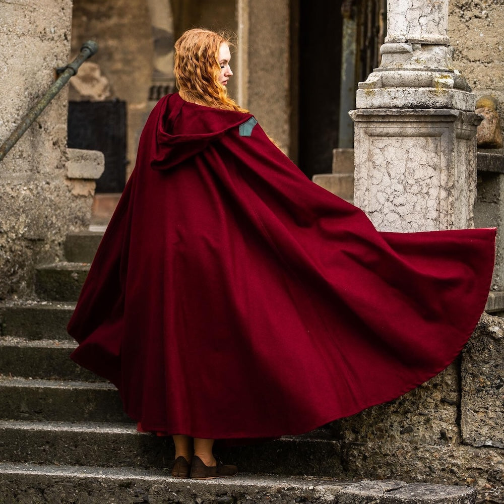 Short hood on the red wool pirate cloak