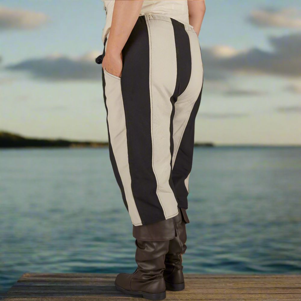 Knee-length black and beige striped Pirate pants made of sturdy cotton canvas, with side pockets.