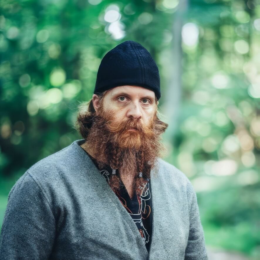 Black wool felt pirate cap with double-layer construction