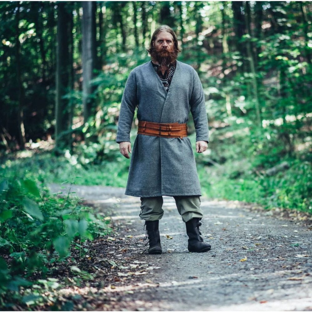 Pirate wool tunic, back view showing knee-length cut