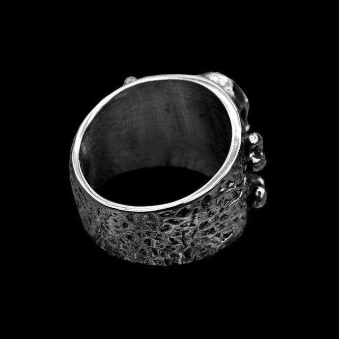 Vintage Skull and Crossbones Pirate Ring rear view
