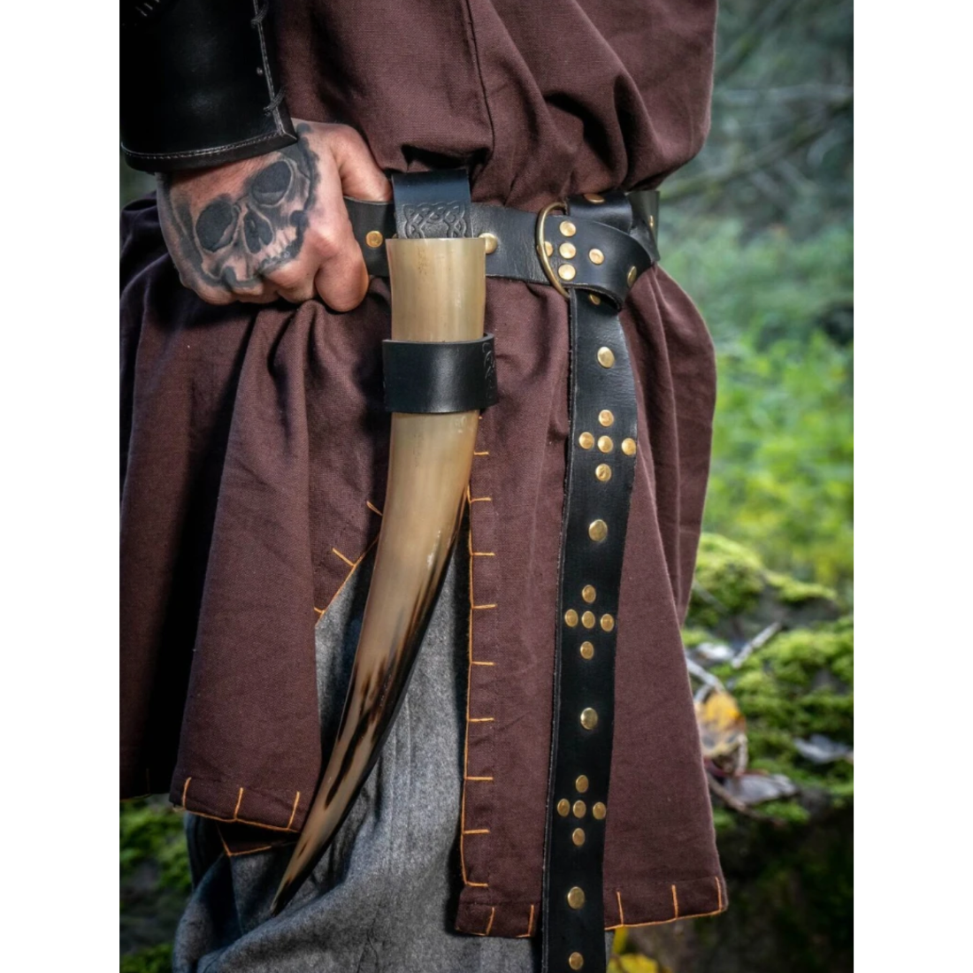 Riveted Thick Leather Pirate Belt - Black Ring Loop Knotted Belt